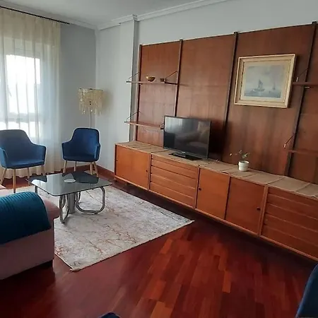 Apartment Ar3-alojamiento Centrico Y Amplio *